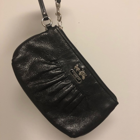 Coach wristlet - Picture 2 of 3